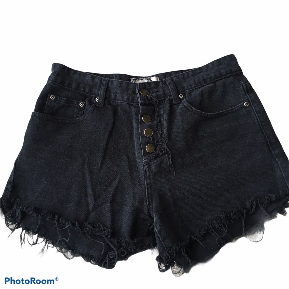 COPY - COPY - Boohoo Denim US 8 black shorts